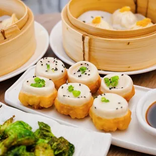 @eat_with_lily (food IG &amp; tiktok) * juicy pork bao 生煎包