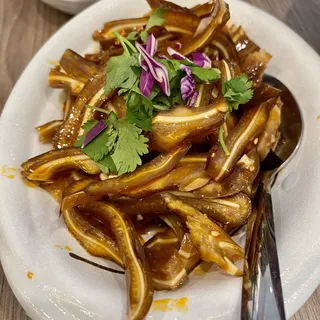 Sliced Pig Ear with Spicy Sauce /