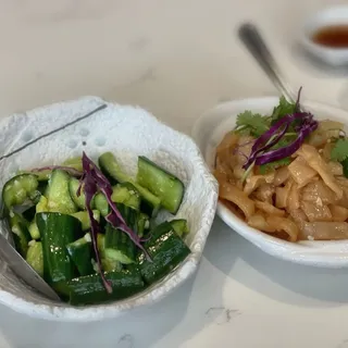 Jellyfish Salad with Green Onion Dressing /