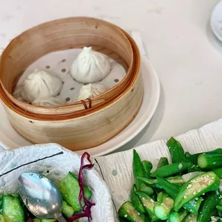 Pork Xiao Long Bao (4) / (4)
