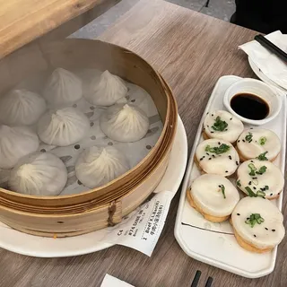Beef Xiao Long Bao (4) / (4)