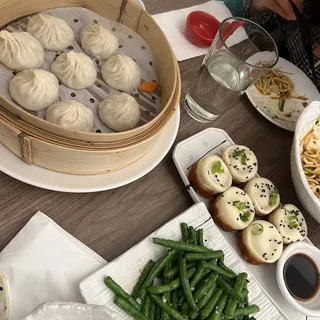 Pork Dumpling with Sesame Sauce & Chili Oil (8) / (8)