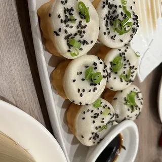 Juicy Beef Bao (6) / (6)