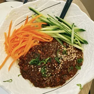 Zha Jiang Noodle (Dry) / ()