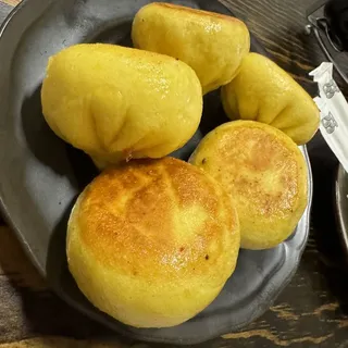 17. Chicken steamed bun