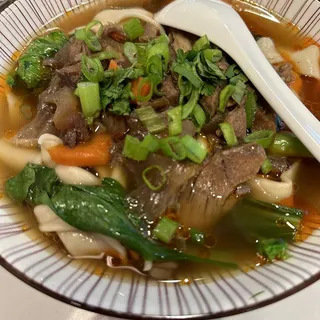 Spicy Sour Beef Lamen Soup