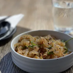 Garlic jelly noodles