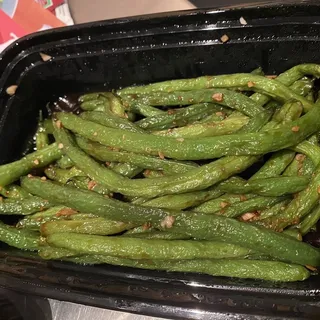 Garlicky Green Beans