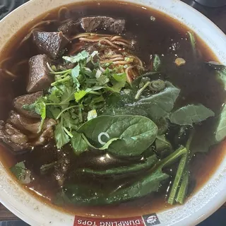 spicy beef noodle soup