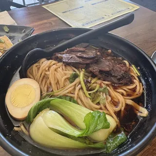 D12. Braised Beef Noodles