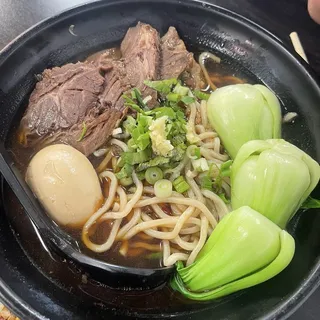 D13. Braised Beef Flank Noodle