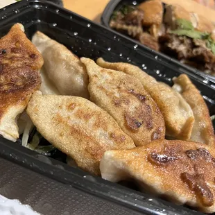 D10. Taiwan Style Fried Dumplings