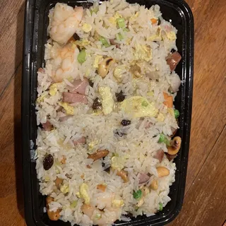 F2. Seafood Fried Rice