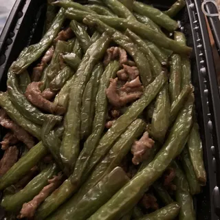 B7. Beef W. Scallions