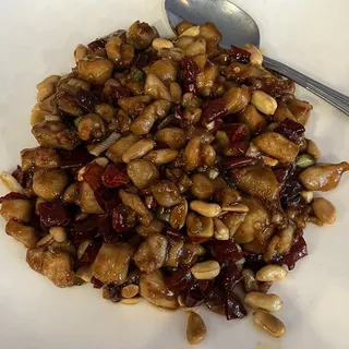C7. Kung Pao Chicken