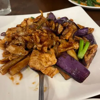 C8. Chicken W. Eggplants