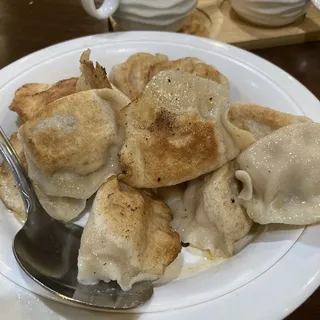 Pork N' Chives Dumpling