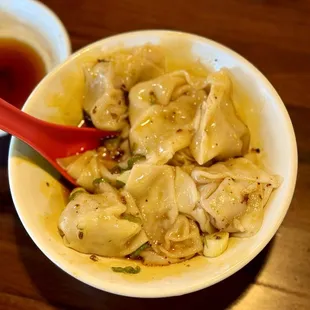 Spicy wonton, not too spicy but pretty good