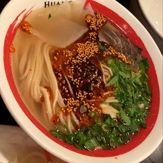Beef slices in sour & spicy soup