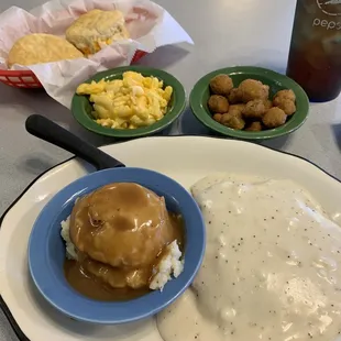 Country fried steak, mnc, okra and mashed potatoes! Delicious!
