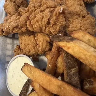 chicken wings and fried chicken, food