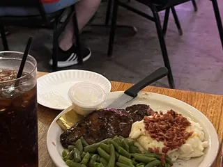 Buck's Bar & Grill