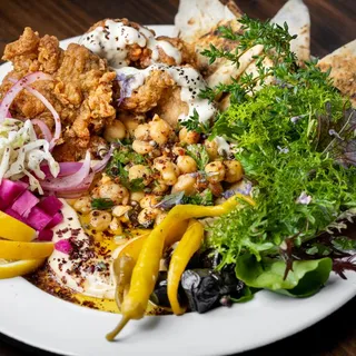 Hummus & Fried Chicken Plate