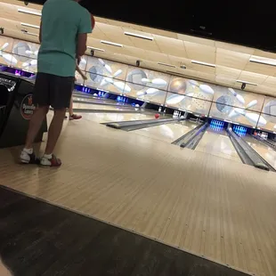 Bowling Alley, Bowling pins, person bowling