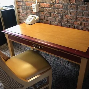 Ample Room for Work and Computer