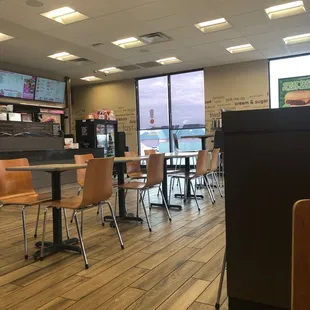 As you can see in the floor it is very dirty and has not been swept at all for hours.