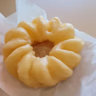 French cruller