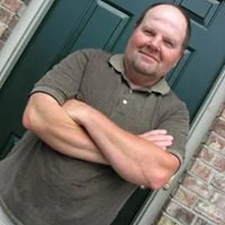 Randy R.
