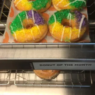 King cake donut