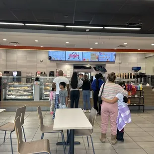 Staff looks sooooo lost...