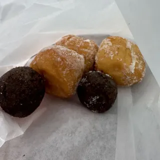 Munchkins Donut Hole Treats