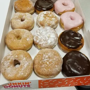 3 sugar dusted, 2 jelly filled, 2 bavarian creme filled, 3 Boston creme, and 2 sugar iced