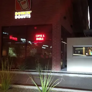 Dark inside at 8:30pm. Couldn&apos;t get my mobile order and couldn&apos;t cancel it either.
