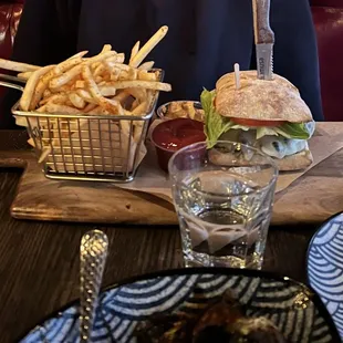 dunya Angus Beef Burger