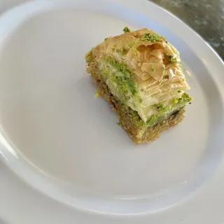 Baklava Pistachio 1 Piece