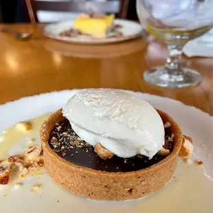 Chocolate tart