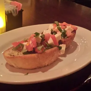 Garlic Bread with Fresh Mozzarella