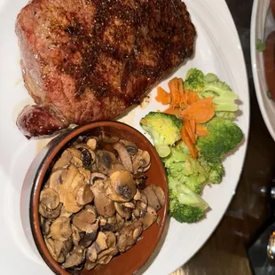 12 oz cowoboy ribeye, mushrooms and veggies