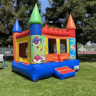 baby sharked themed castle @park