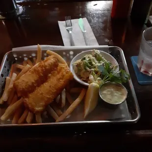 Dinner place always fun n delicious happy Friday