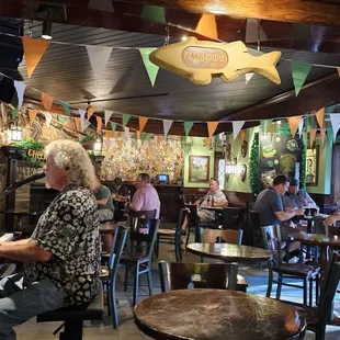Seating area and live piano music