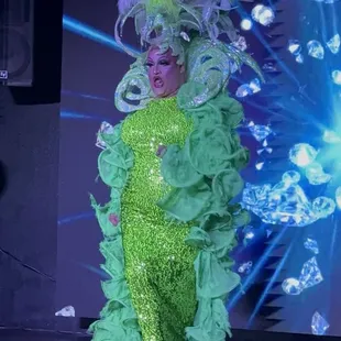 Alizae Brooks - Dust Diva