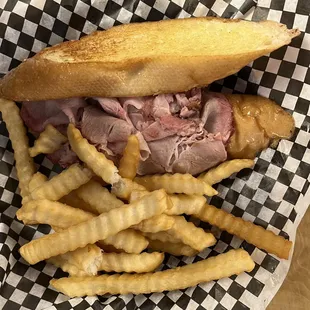 sliced pork on garlic bread