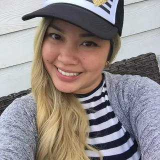 Dyanuh D.