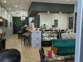 PUR Cafe Juice & Coffee West