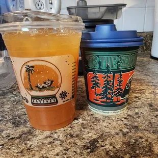 Unicorn blood rebel and a Chai a la mode!